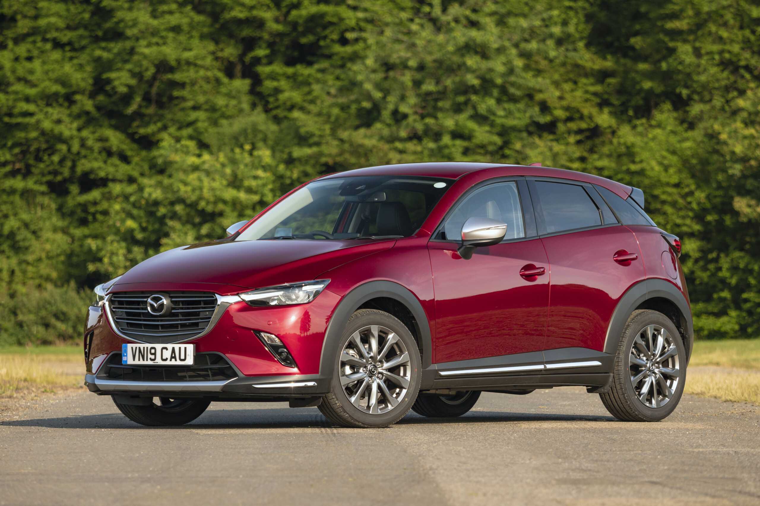Mazda 3 new 2019 - характеристики, комплектации, фото, видео