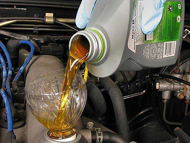 Что будет если залить дизельное моторное масло в бензиновый двигатель