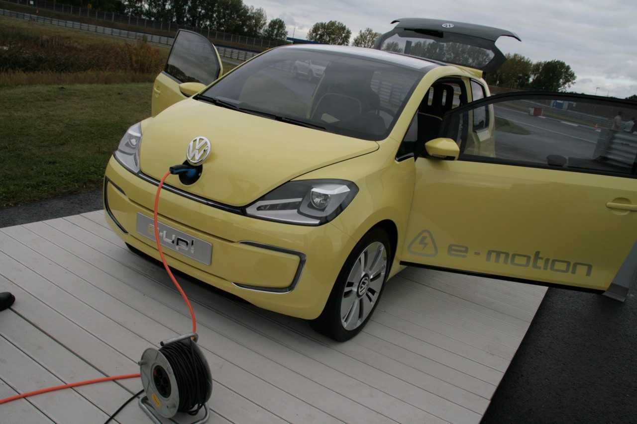 Volkswagen e-golf – характеристики модели 2015 годаавтомобили на альтернативном топливе