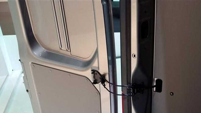 Как снять обшивку закрытой двери - автомобильный портал automotogid