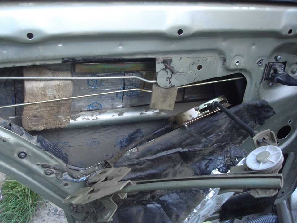 11.8. ford focus ii. снятие стеклоподъёмников передней и задней дверей — «важно всем» - автотранспортный портал